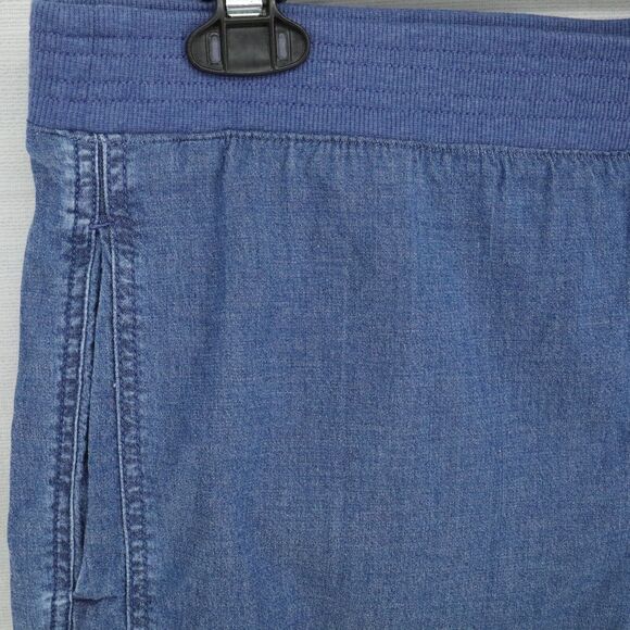 Chicos Pants 2 Womens Large Blue Chambray Pull On Elastic Waist Roll Tab Cuffs - Picture 6 of 14
